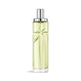 New Starlicious Pistachio Praline packshot, a crystal-clear bottle filled with pale green juice which captures the summer light in a carved shooting star, its facets shining bright beneath a sleek silver cap.
