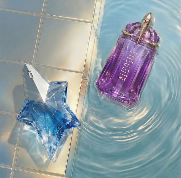 angel and alien in the swimming pool