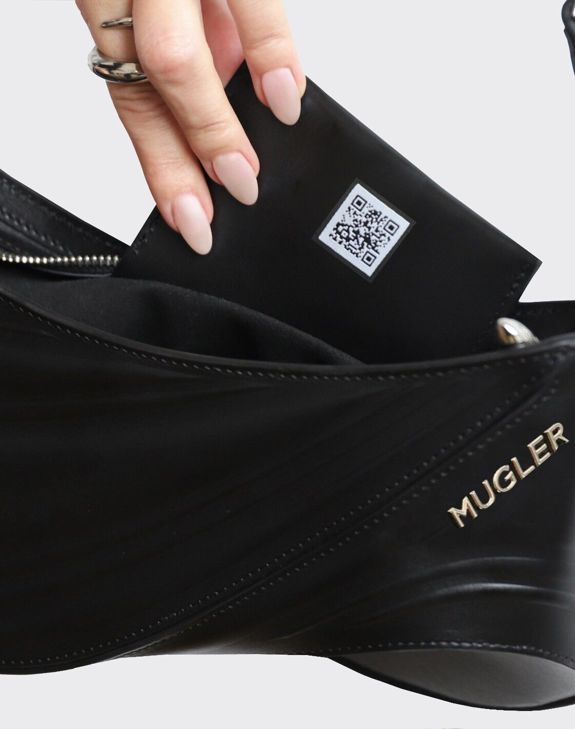 digital product passports mugler and arianee